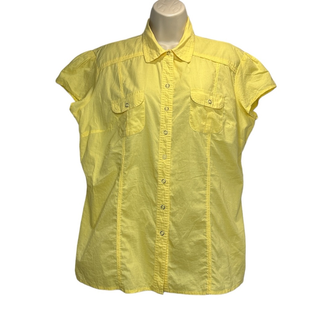 Style and Co Woman’s  Western Snaps Button Up Short Sleeve Shirt Size 14 Yellow